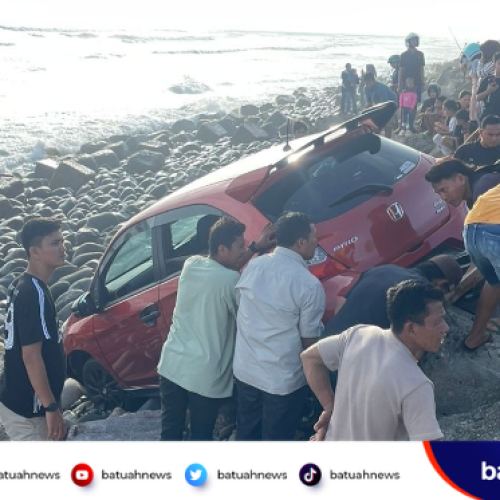 Mobil Honda Brio Nyaris Nyebur Laut Abrasi Mukomuko, Begini Kondisi 4 Korban