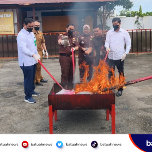 Kejari Mukomuko Musnahkan Barang Bukti dari 34 Perkara yang Telah Inkrah