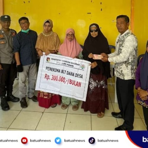 BLT Dana Desa Tahap I Disalurkan, 36 Warga Ujung Padang Terima Bantuan Tunai
